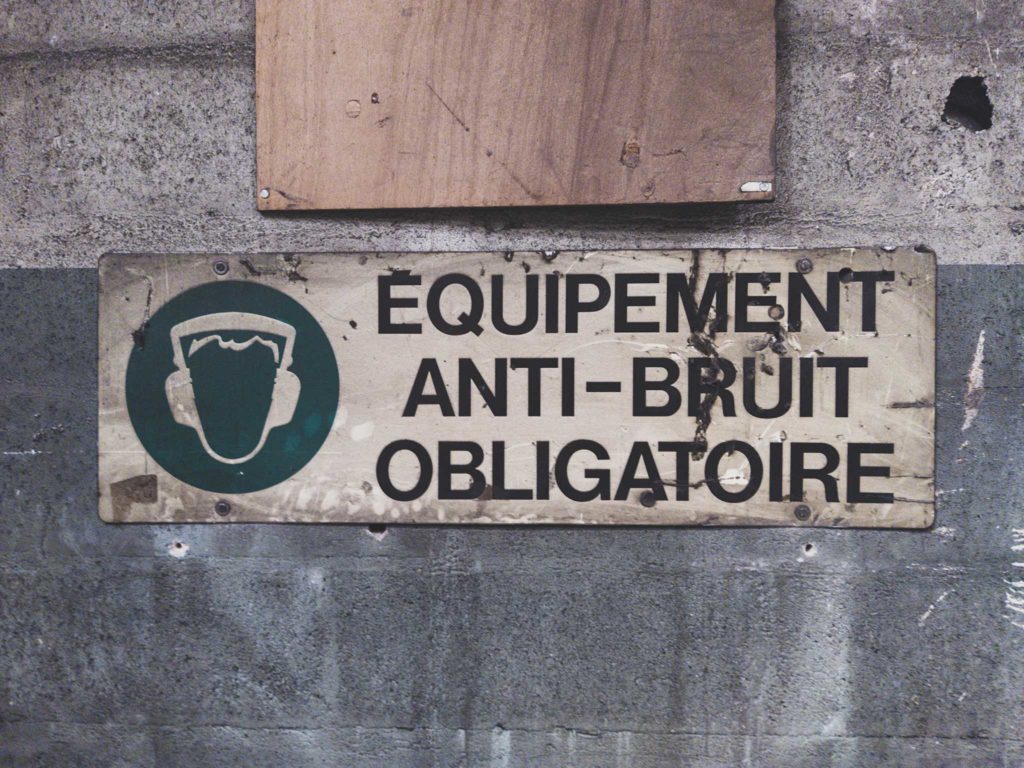 Équipement anti-bruit obligatoire